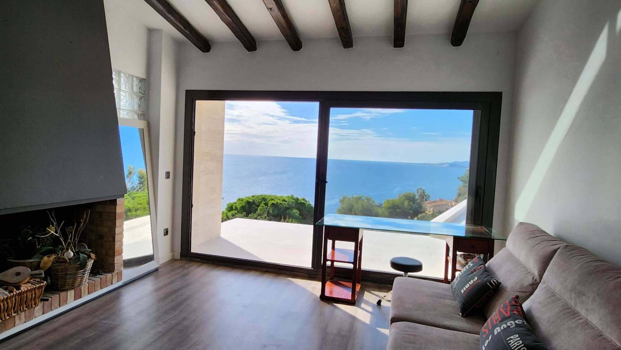Beachfront - Comfort And Breathtaking Views *