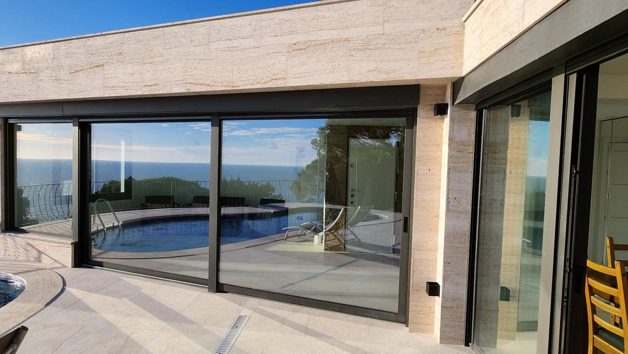 Villa Beachfront - Comfort And Breathtaking Views