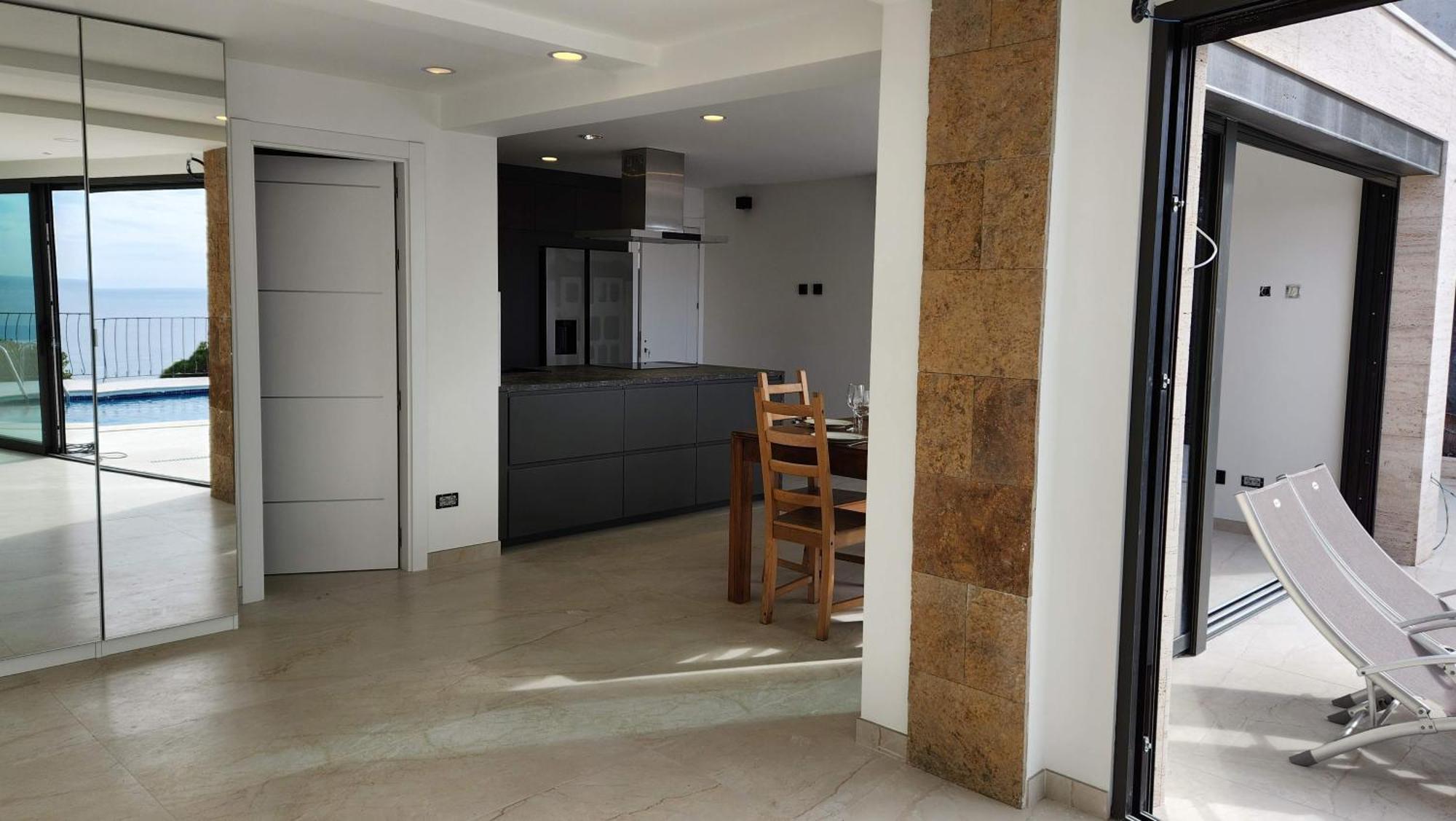 Beachfront - Comfort And Breathtaking Views *