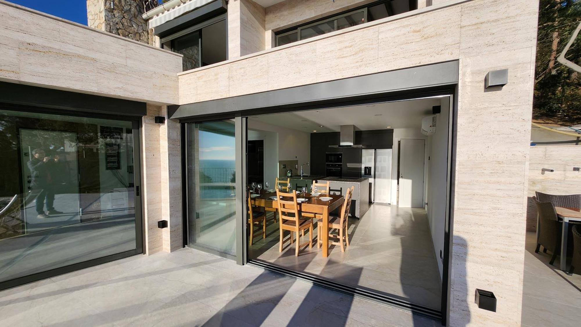 Villa Beachfront - Comfort And Breathtaking Views Lloret de Mar