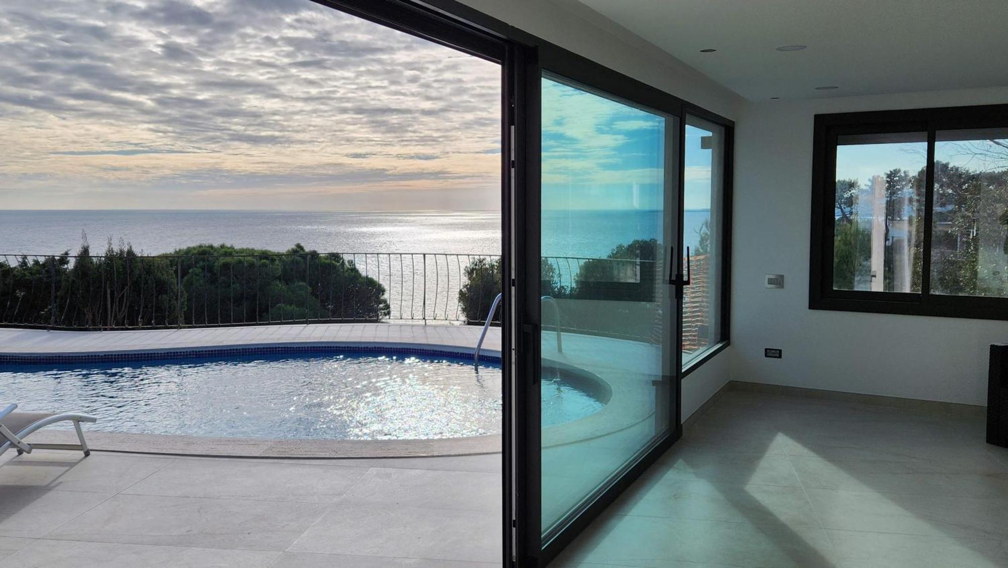 Beachfront - Comfort And Breathtaking Views * Lloret de Mar