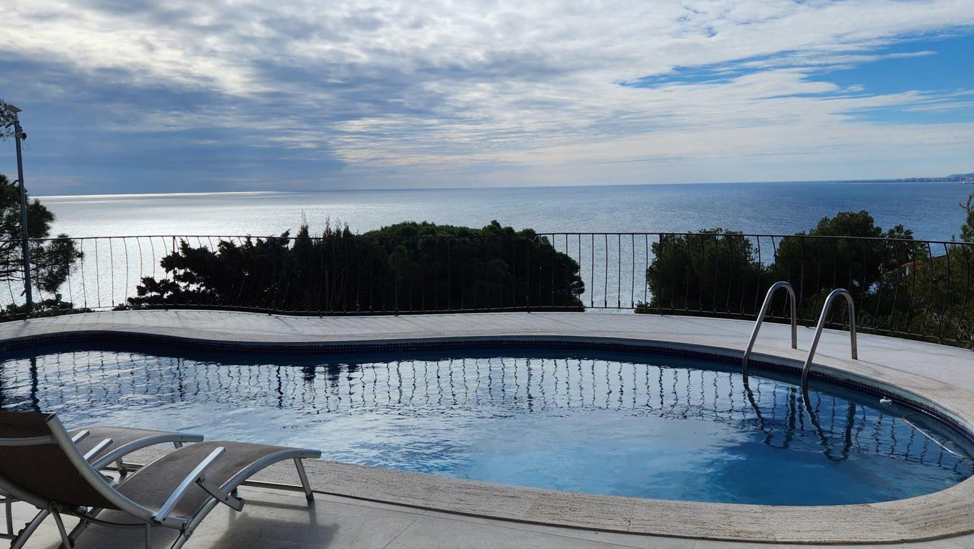 Villa Beachfront - Comfort And Breathtaking Views Lloret de Mar