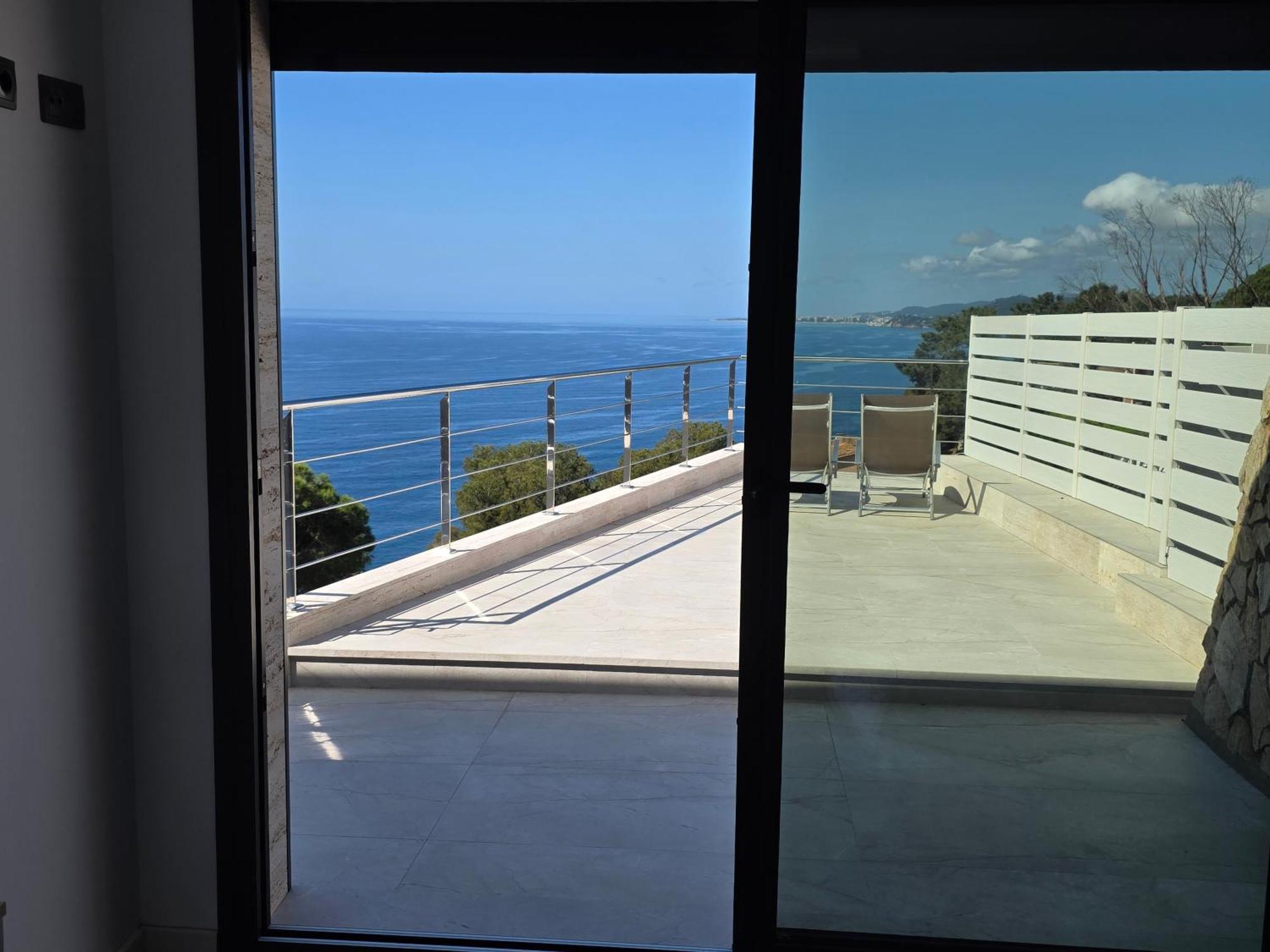 Beachfront - Comfort And Breathtaking Views Villa Lloret de Mar