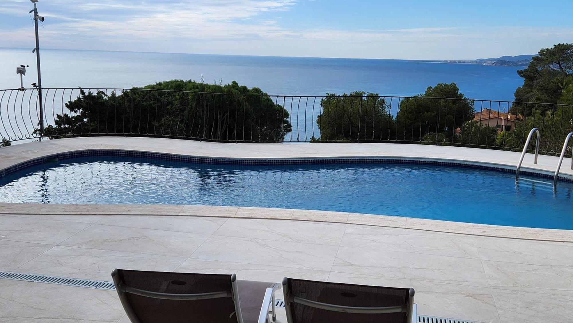 Villa Beachfront - Comfort And Breathtaking Views Lloret de Mar