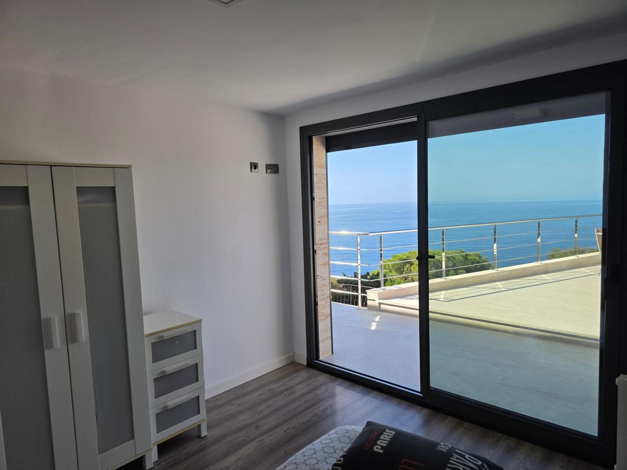 Beachfront - Comfort And Breathtaking Views *
